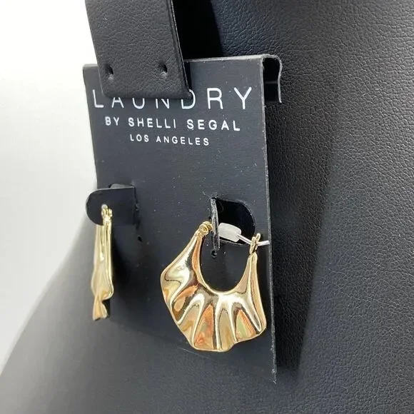 LAUNDRY Shelli Segal Earrings - Picture 4 of 5